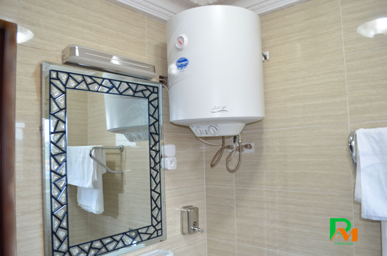 Bathroom 3, RESIDENCES MICKEL, Mfoundi