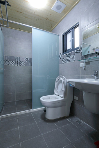 Bathroom 3, XIA XIA JIAO HOMESTAY, Penghu