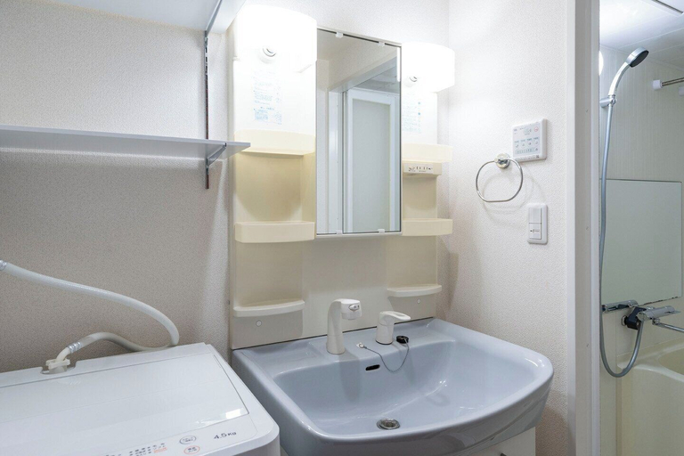 Bathroom 4, Maison de Nomura Shimono-uchi, Osaka