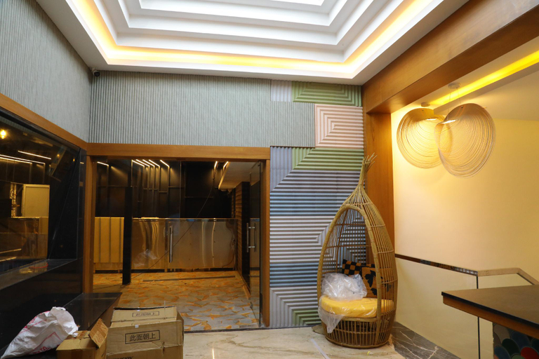 Others 4, Hotel Maaris, Pudukkottai