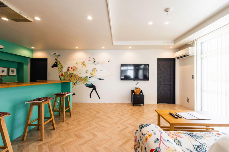 Bedroom 2, Frank's CHATAN, Chatan