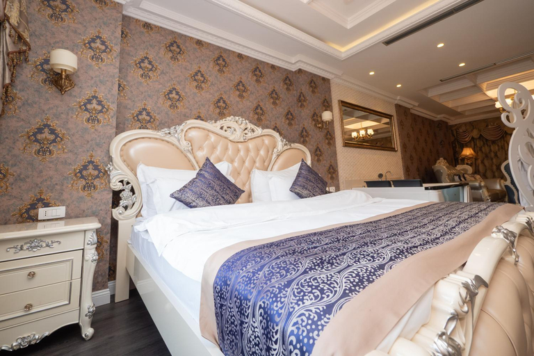 Bedroom 2, Hotel Britania, Tirana
