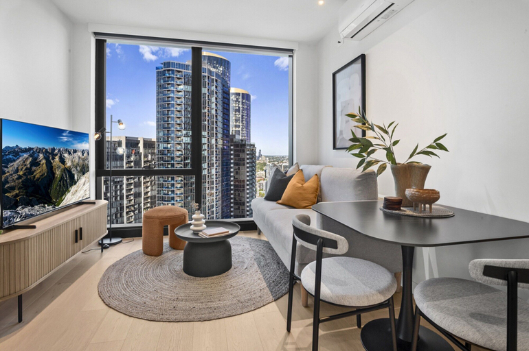 Living room 3, Bright Apt Southbank Near Crown Casino ,pool &gym, Melbourne