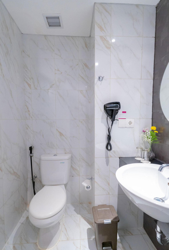 bathroom 9