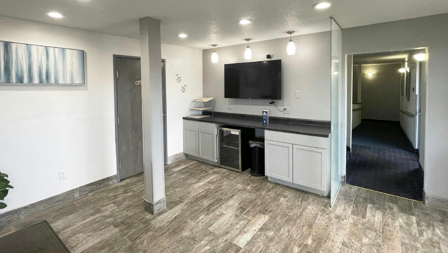 Public Area 2, Hotel Fort Wayne North - Coliseum, Allen