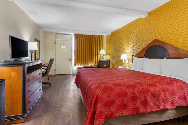Bedroom 2, Motel 6 Summerville, Sc – Charleston, Berkeley