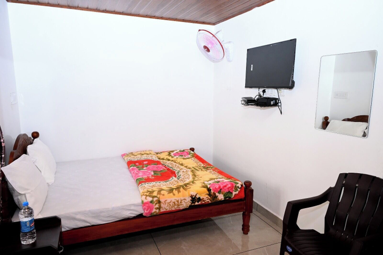 Room 4, Jyothys Bhavan Homestay, Idukki