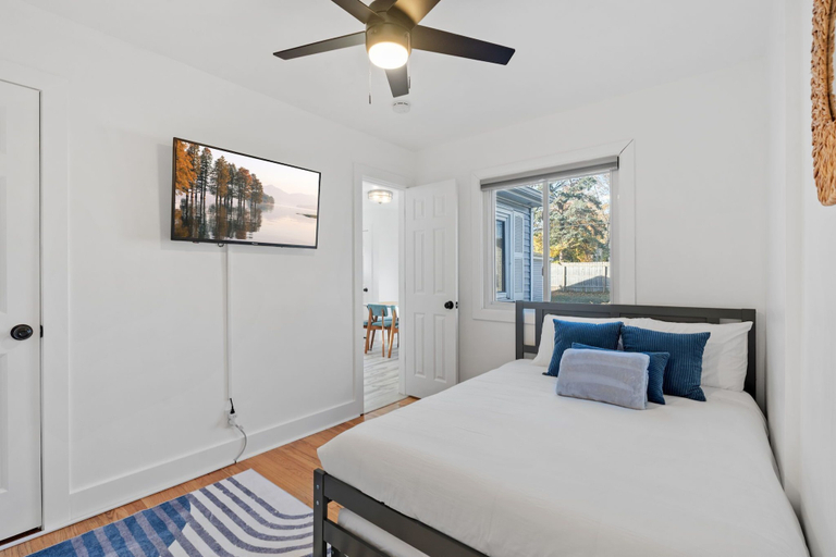 Bedroom 2, Richfield Gem, Hennepin