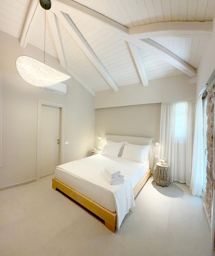 Bedroom 3, Villa Anthousa, Epirus
