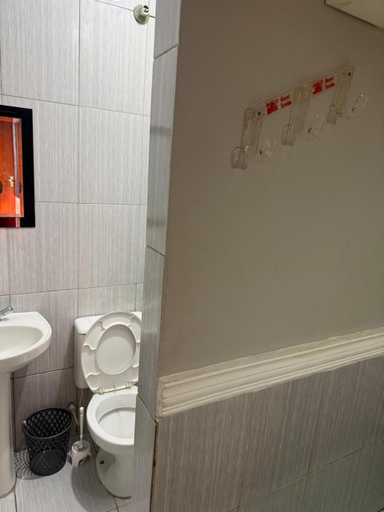 Bathroom, Hotel tenda 2, Guarulhos