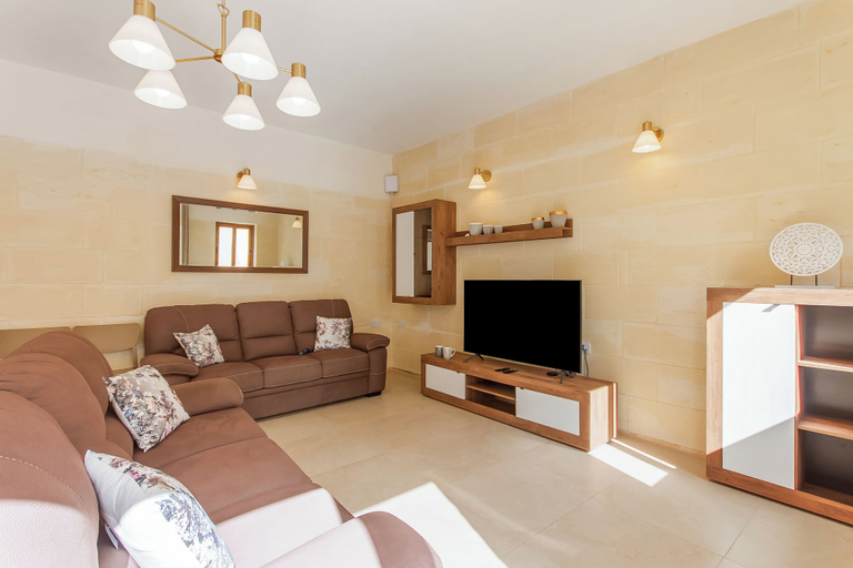 Living area, Nadurin, Gozitan Villa 7 Bedr. & 2 Pools
