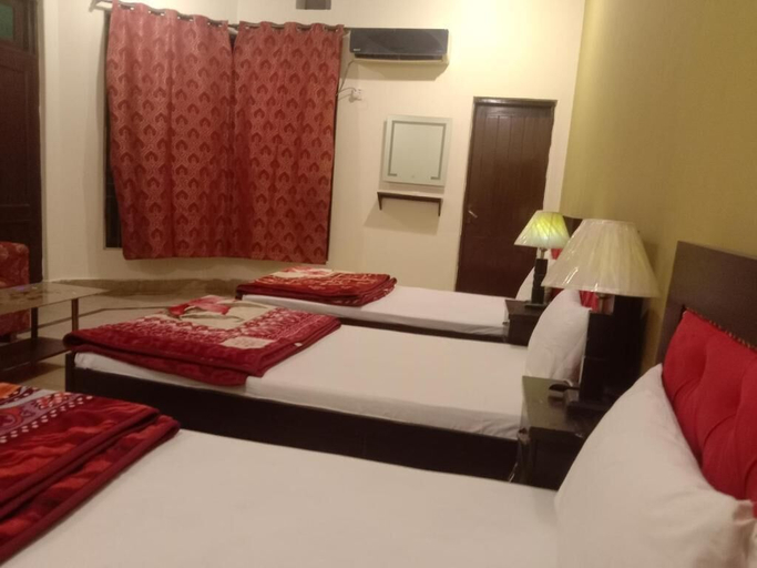 Bedroom 5, Regal Guest House , Bahawalpur