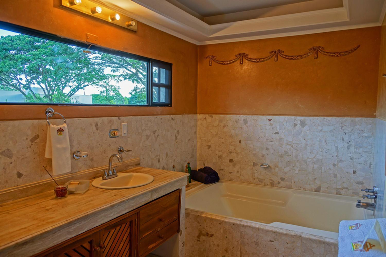 Bathroom 2, Estancia El Caney, Pereira