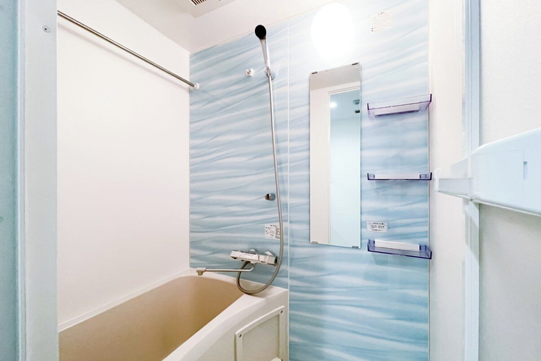 Bathroom 5, BLUE Simanouchi, Osaka
