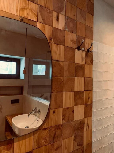 Bathroom 3, Diuna, Nowy Dwór Gdański