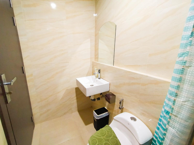 Bathroom 4, Royal Suites 1BR 35RR - Citra Plaza Nagoya Apartment, Batam