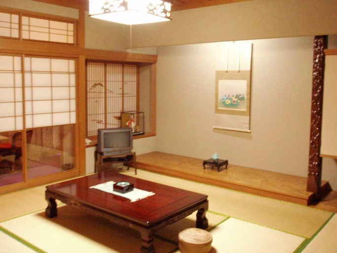 Others 5, Hotel Yoshihara, Toyama