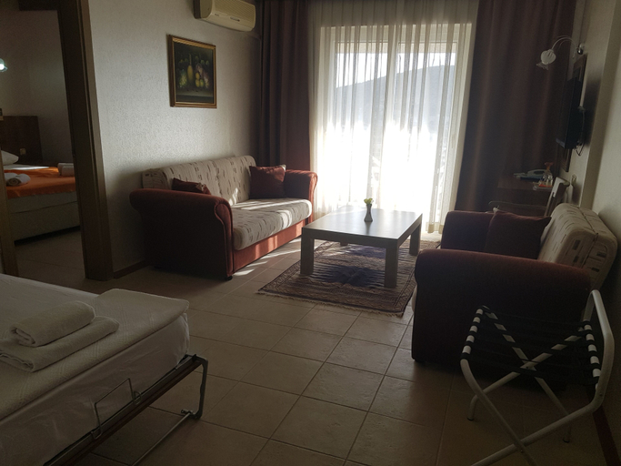 Others 4, my Solmaz Otel, Çeşme