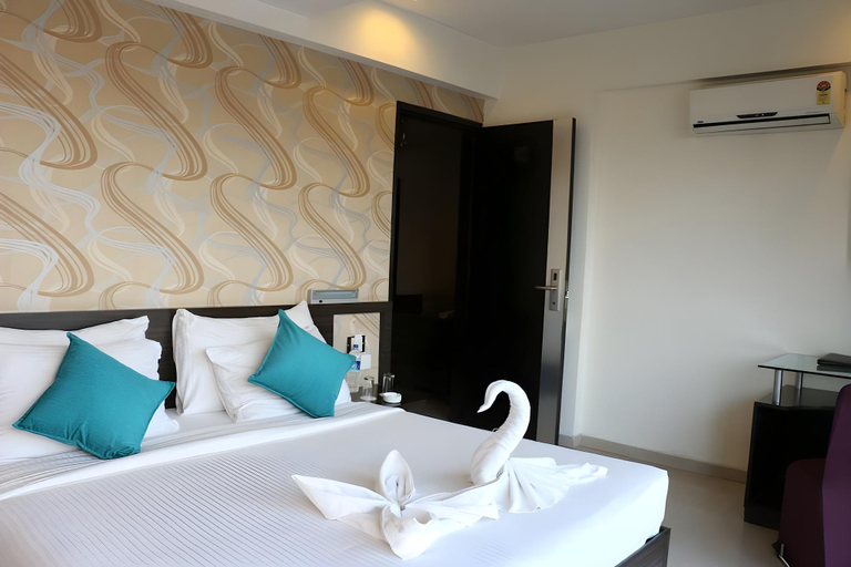 Bedroom 3, Pallavi Avida Hotel, Raigarh