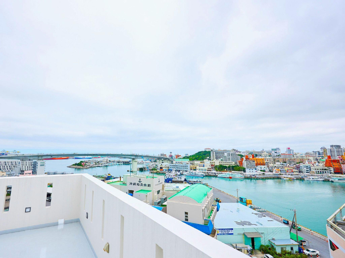Others 3, Hotel Peace Land, Naha