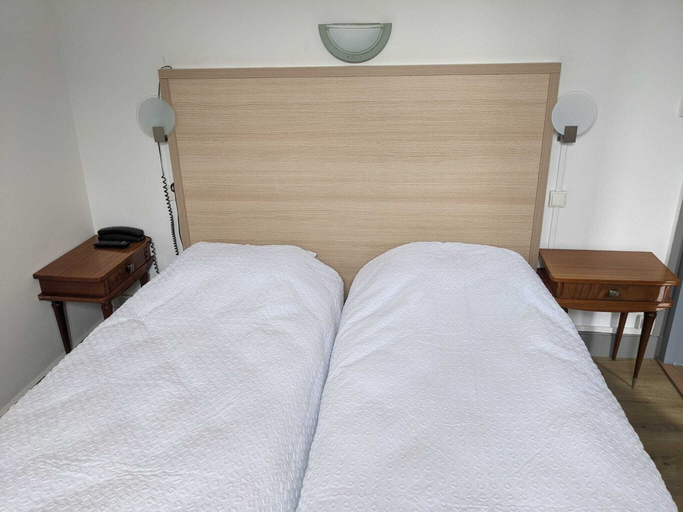 Room 3, Hotel BETHEL, Nièvre