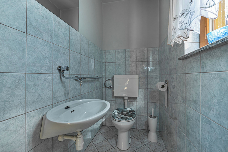 Bathroom 5, Kunstek Farmhouse w/ Private Sauna, Rogatec