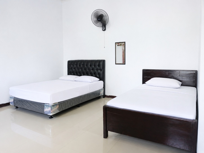 Jajapin Suka Indah Hotel - Tap to explore photos