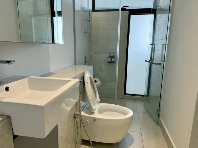Bathroom 5, Lumi Tropicana, Petaling Jaya
