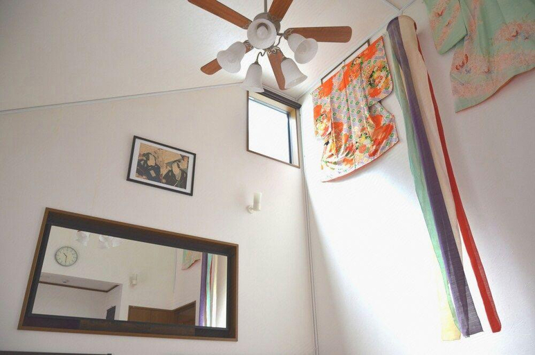 Bedroom 3, Maguro House, Osaka