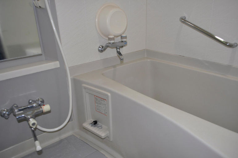 Bathroom 3, Hotel Uneri, Okinoshima