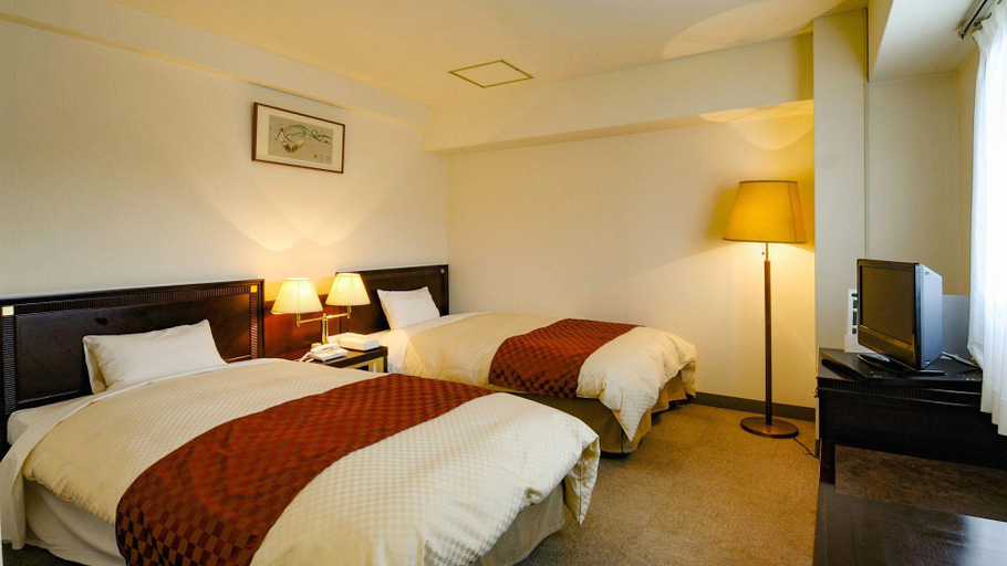 Bedroom 4, Hotel Matsuo, Hamada