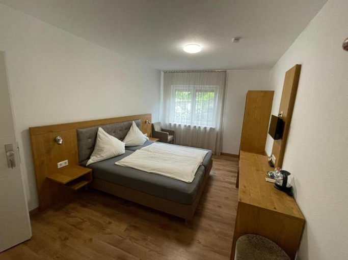 Bedroom 3, Herr Berge, Schwalm-Eder-Kreis