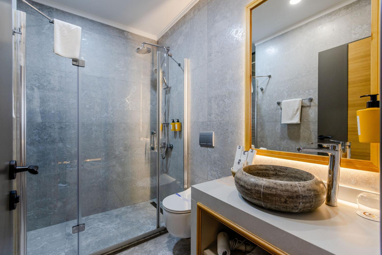 Bathroom 3, Sa'Rezya Hotel, Çeşme