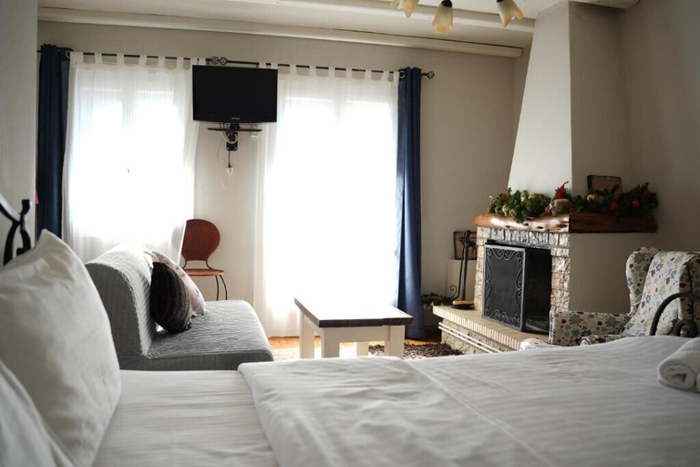Bedroom 3, Guesthouse Doma est 1991, Central Greece