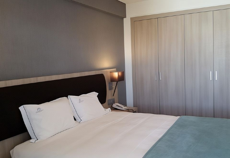 Bedroom 3, VIP Executive Zurique Hotel, Lisbon