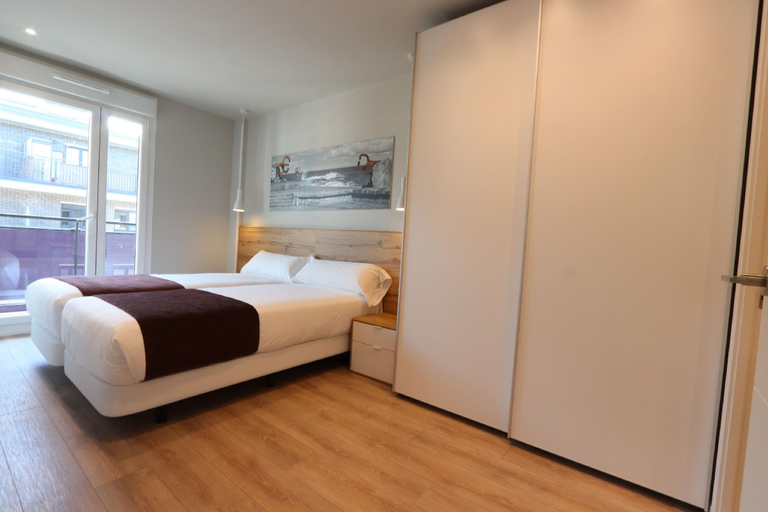 Bedroom 3, Pension Txingurri, Guipúzcoa
