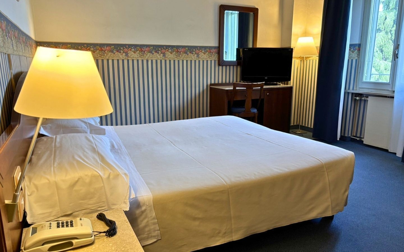 Bedroom 3, Hotel Terme, Parma