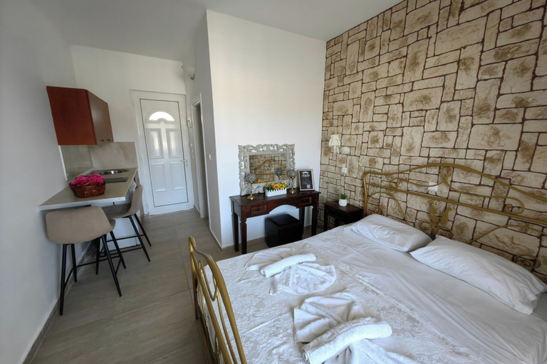 Bedroom 3, Farkia Studios by Aegean, South Aegean