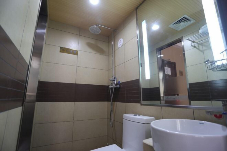 Bathroom 4, Jiahengfu Guesthouse, Dalian