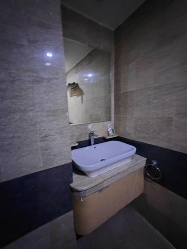 bathroom 4
