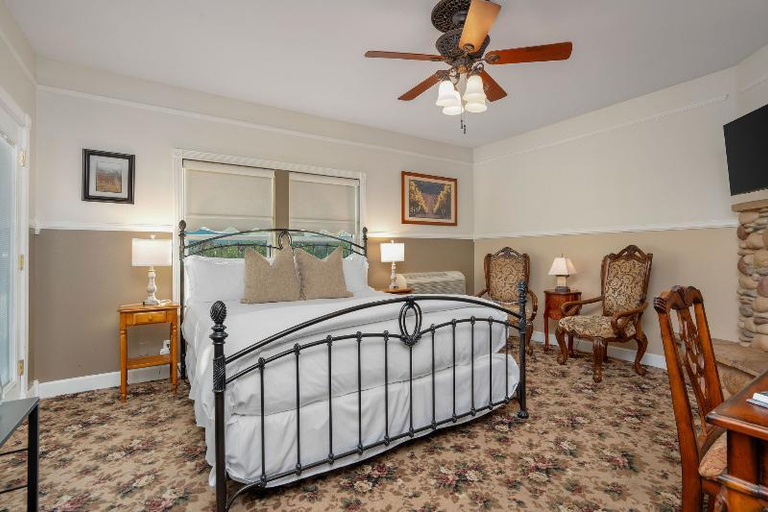 Bedroom 2, Polo House and Bungalows, Santa Barbara