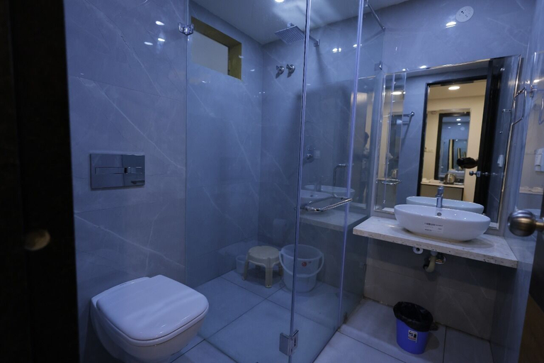 Bathroom, Hotel Woodside Prestige Tirupati, Chittoor