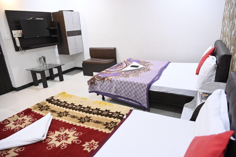 Bedroom 3, Hotel Arya, Varanasi