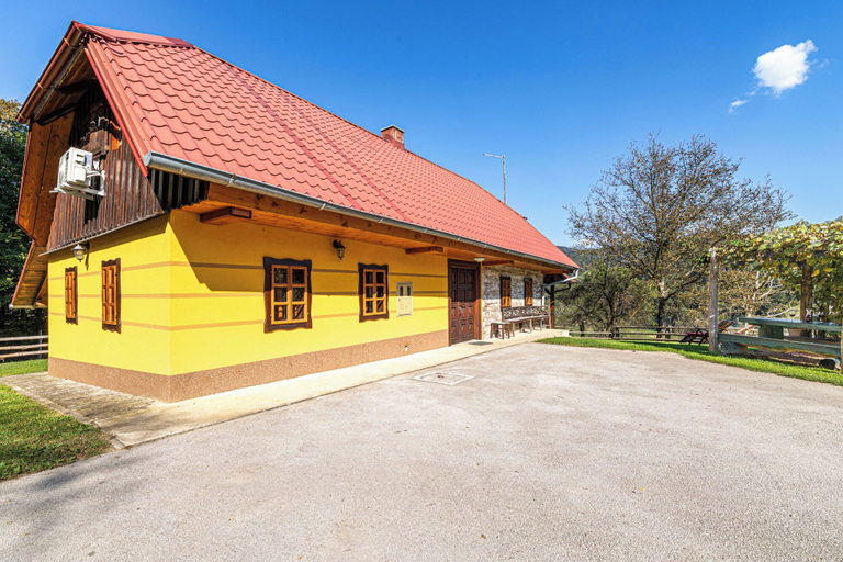 Exterior & Views 2, Kunstek Farmhouse w/ Private Sauna, Rogatec