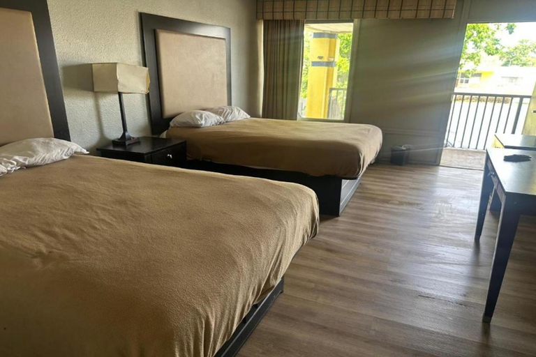Bedroom 2, La Casa Inn Albany Near Tifton US 82, Dougherty