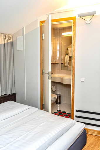 Bedroom 3, Comfort Hotel Malmo, Malmö