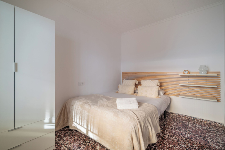 Room 4, Les Villetes, Castellón