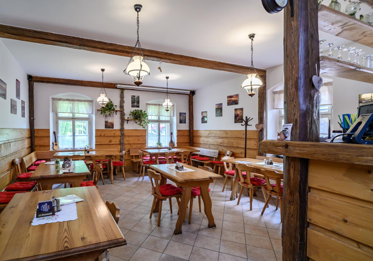 Food & Drinks 2, Penzion u Hradilu, Bruntál
