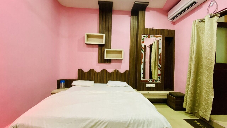 Room 5, Hotel Amaltas, West Nimar