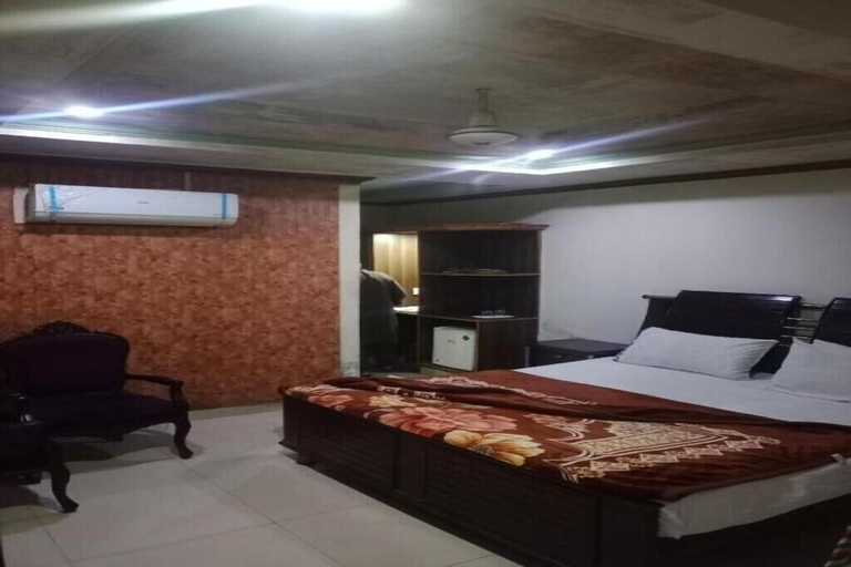 Room 4, The Lords Hotel, Lahore